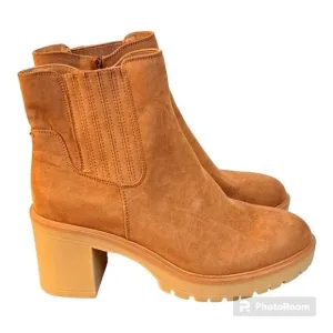 NEW UNIVERSAL THREAD KATRINA COGNAC PLATFORM CHUNKY HEEL BOOTIES SZ 11 NWT