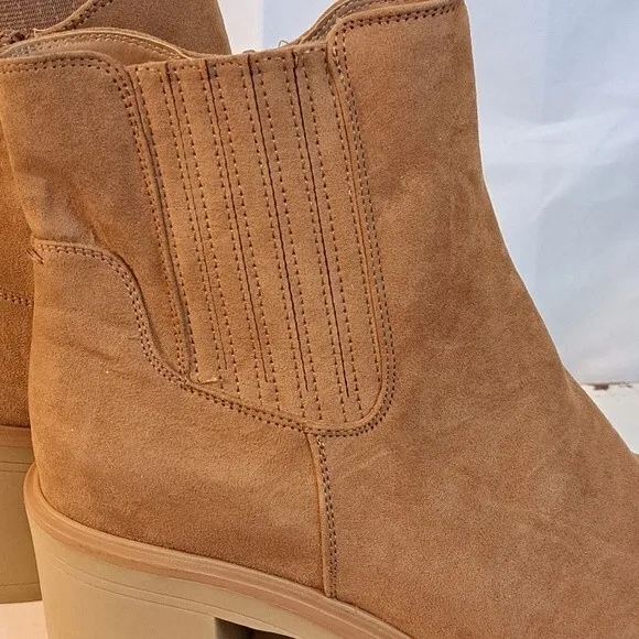 NEW UNIVERSAL THREAD KATRINA COGNAC PLATFORM CHUNKY HEEL BOOTIES SZ 11 NWT