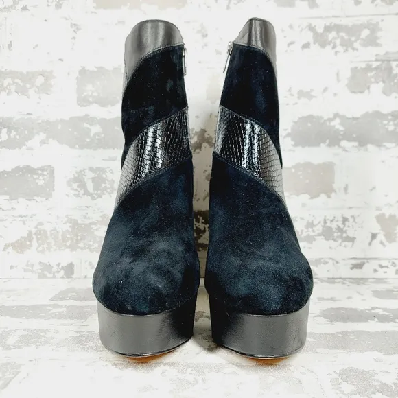 New Vince Camuto Gilisama Suede Black Platform Chunky Heel Ankle Boots M389
