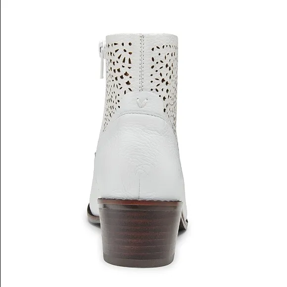 New Vionic white ankle boots