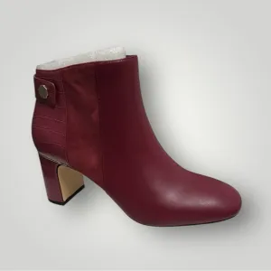 New! White House | Black Market BRYNN Dark SangriaAnkle Boot