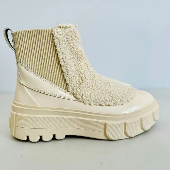 NEW WITHOUT BOX SOREL CARIBOU COZY CHELSEA SHERPA ANKLE BOOTS BEIGE