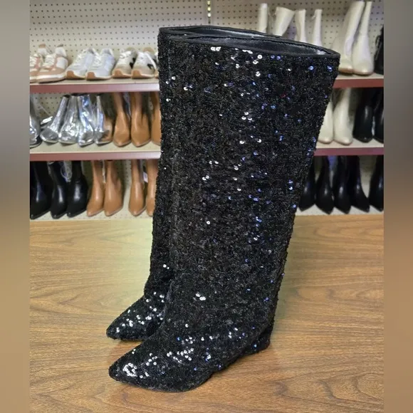New Woman’s Size 8 Black Sequins Heels