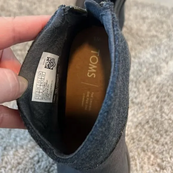 NEW Women's TOMS Lacy Bootie Forged Iron Grey Suede/Felt 5 $85 ankle boots Nice