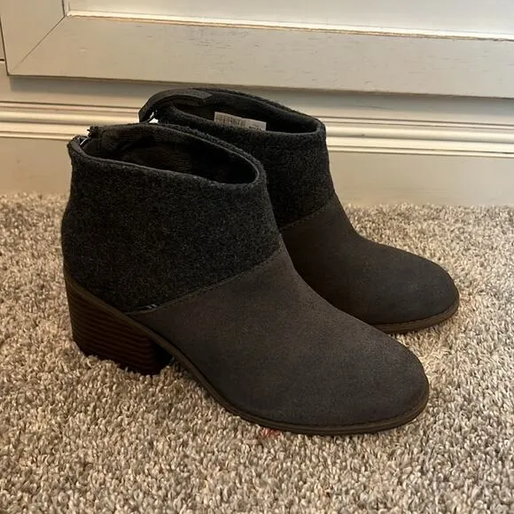NEW Women's TOMS Lacy Bootie Forged Iron Grey Suede/Felt 5 $85 ankle boots Nice