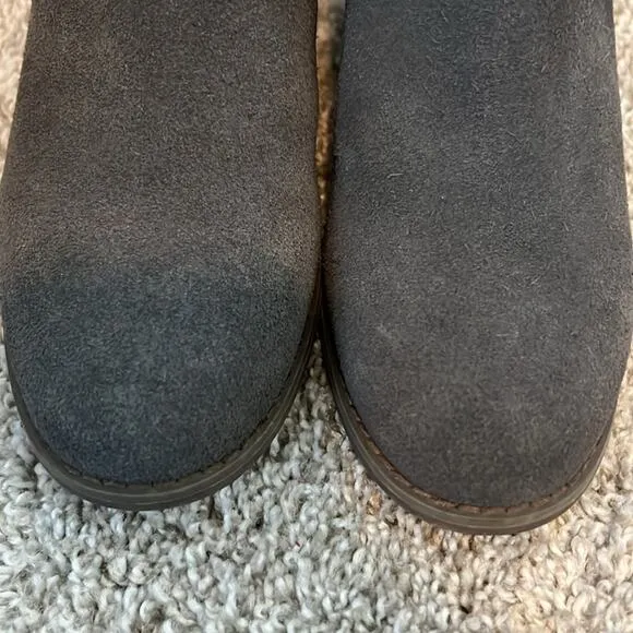 NEW Women's TOMS Lacy Bootie Forged Iron Grey Suede/Felt 5 $85 ankle boots Nice