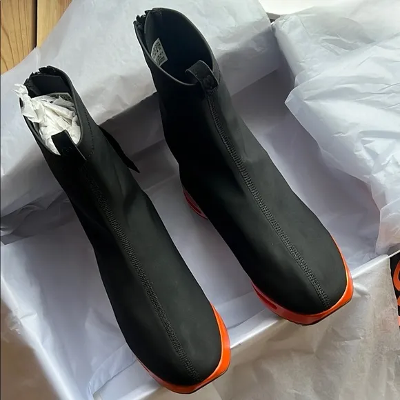 new Y-3 Two-Tone Neoprene Ankle Boot Sneakers in Black size Women’s US 7