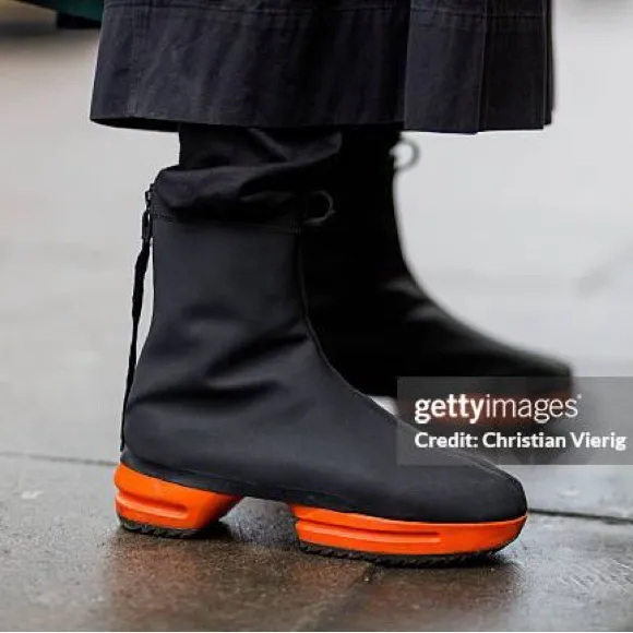 new Y-3 Two-Tone Neoprene Ankle Boot Sneakers in Black size Women’s US 7