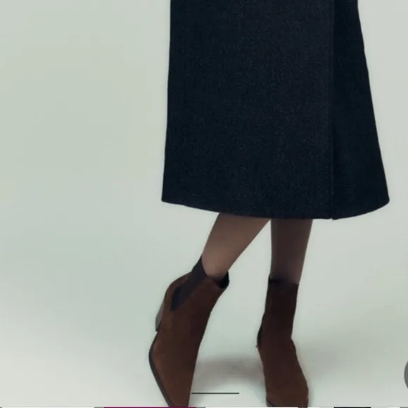 New! Zara women’s Sz 9, Brown Suede  Ankle Boots.