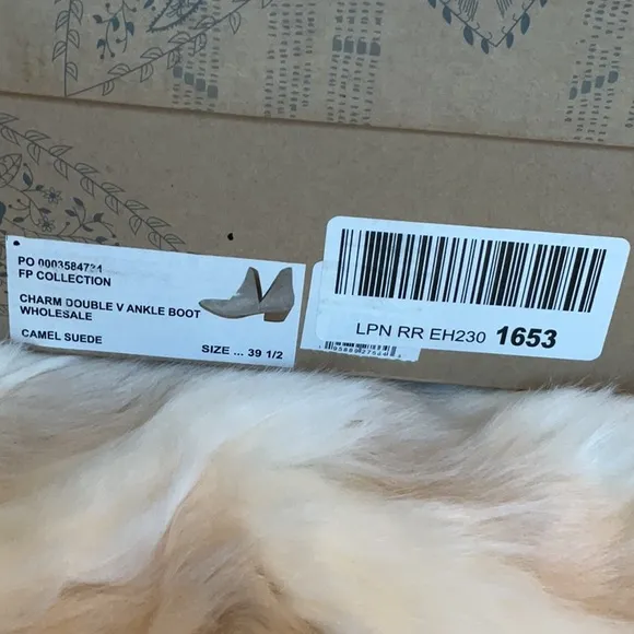 NIB - Free People Charm Double V Ankle Boot - Camel Suede