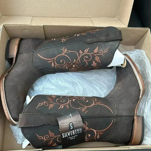 NIB Ladies Genuine Leather Square Toe Brown Boots Handcrafted Quality Boots Sz 7