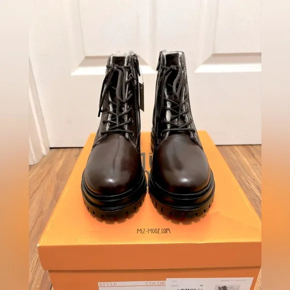 NIB Miz Mooz Leather Wool Lined Lace-Up Boots