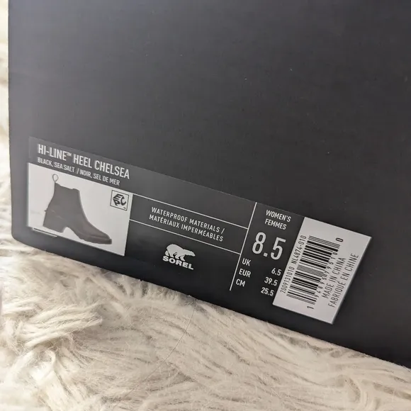 NIB Sorel Hi Line Heel Chelsea Boot in Sea Salt Black