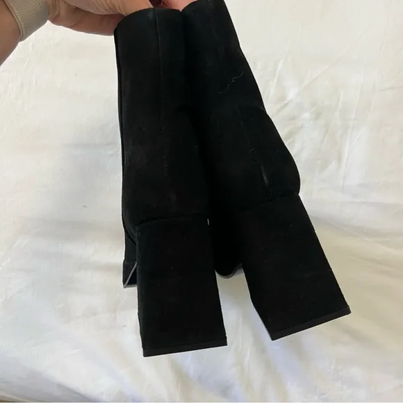 NIB Steve Madden Suede platform boots