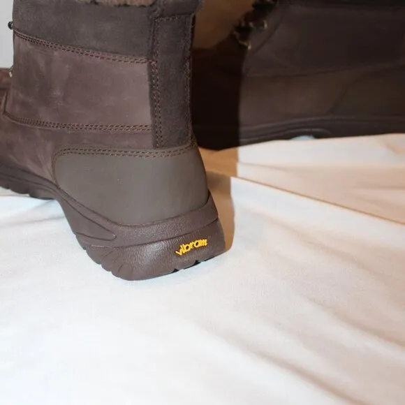 NIB UGG MEN'S BUTTE LOGO‎ LEATHER SUEDE SHEARLING LINED WINTER SNOW BOOTS