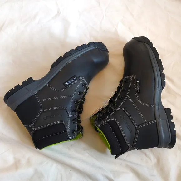 NIB Women's Wolverine Piper boots size 6.5 Black, gray and green