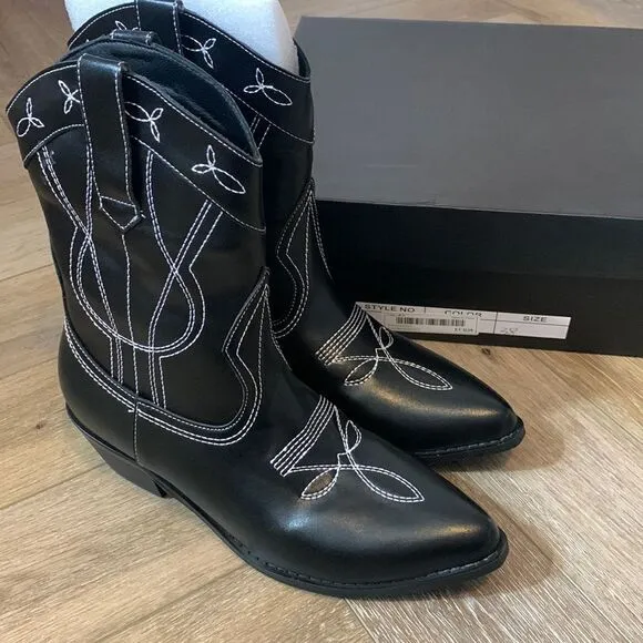 NIB Black Cowgirl Boots