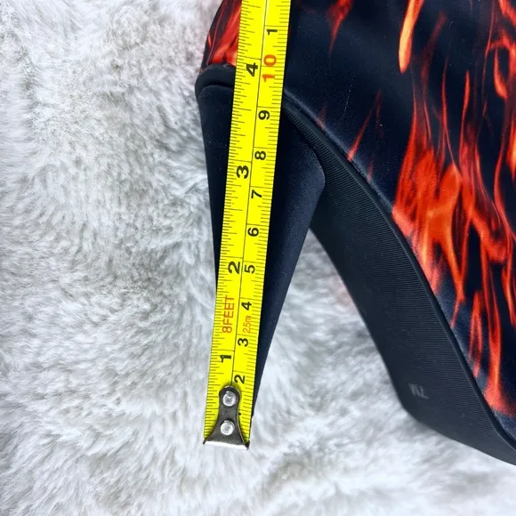 NIB/NWT |•HOROSCOPEZ•| DOLLS KILL PHOTO REAL PRINTED ARIES FLAME BOOT SIZE 7