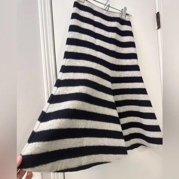 Nicholas Women’s Wool Striped Flare Skirt Navy &amp; Cream US 2