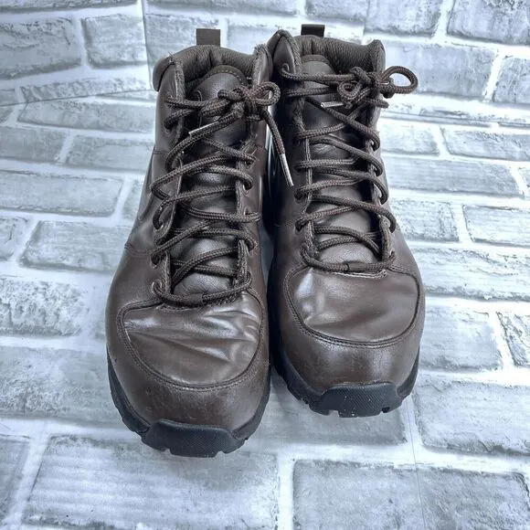 Nike ACG Manoa Men's Size 8.5 Brown Leather Hiking Boots