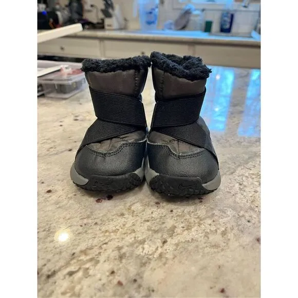 Nike Flex Advantage  Toddler Fleece Lined Snow Boots sz 5C EUC