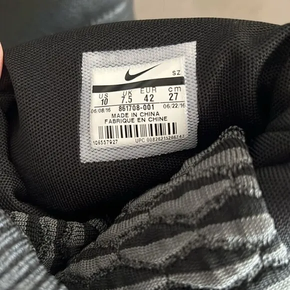 Nike Womens Roshe Two Hi Flyknit Slouch Leather Boots Size 10, Black Gray 861708