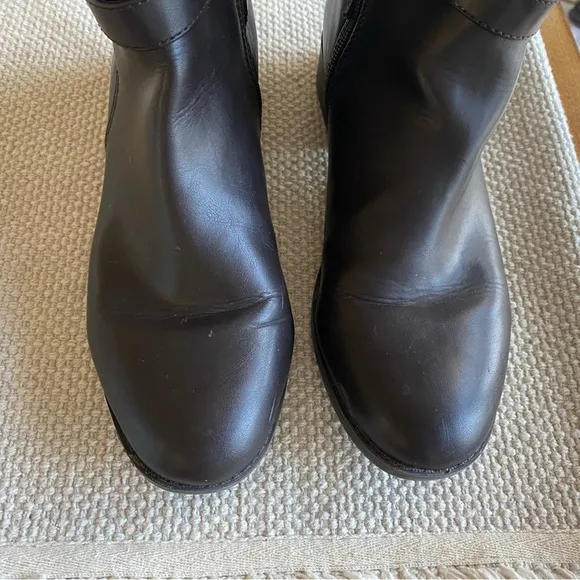 Nine West Giani3 Dark Brown Faux Leather Riding Boots Buckle Detail Sz 9M