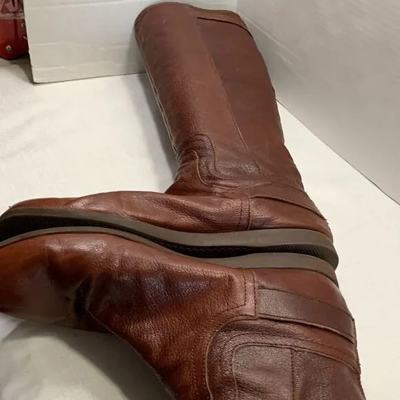 Nine West brown size 8 riding boots leather upper