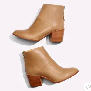 Nisolo Dari Boot in Almond, sz 5.5/6*
