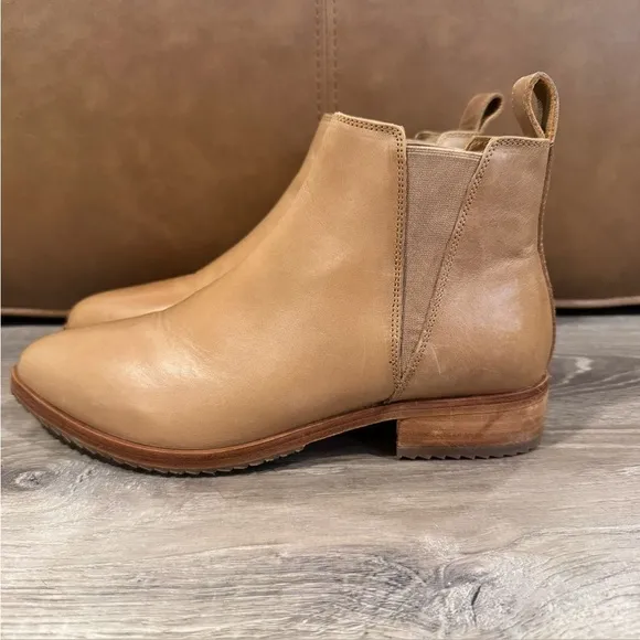 NISOLO Eva Everyday Chelsea Boot In Almond Tan Brown Leather Size 7.5
