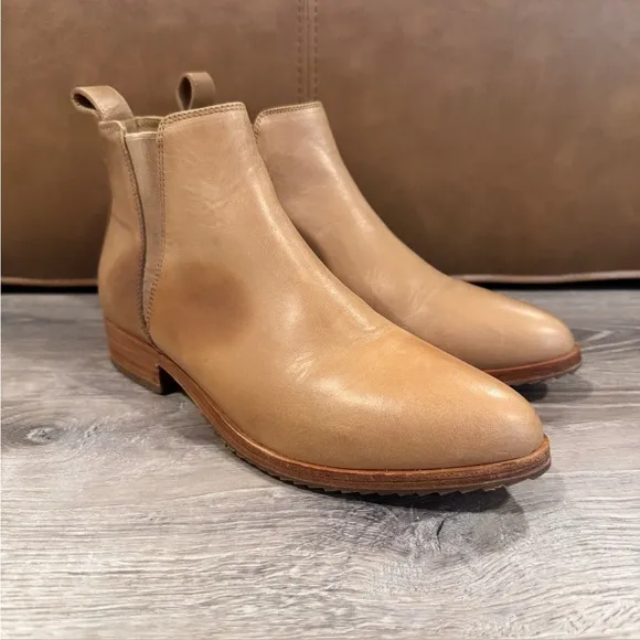 NISOLO Eva Everyday Chelsea Boot In Almond Tan Brown Leather Size 7.5