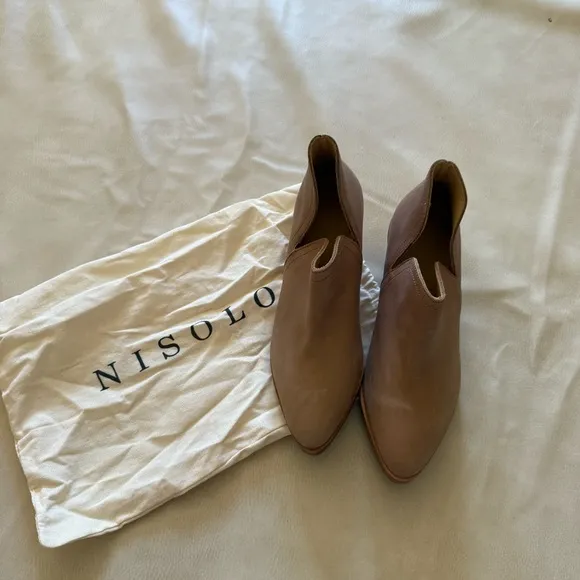 Nisolo Mia everyday boots