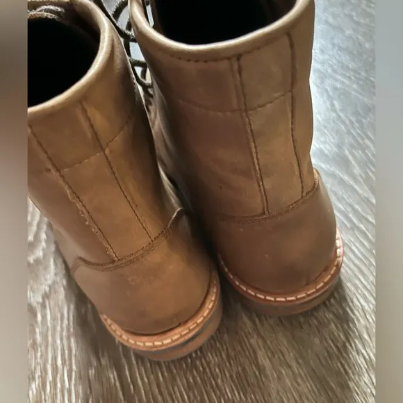 Nisolo size 6.5 Amelia boots
