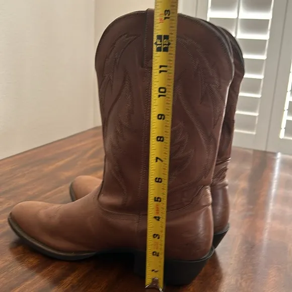 NOCONA WESTERN BOOTS..