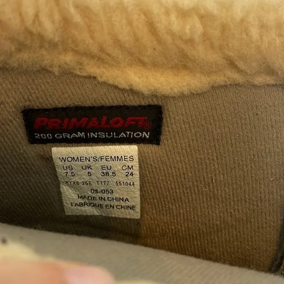 North Face Primaloft Waterproof 200 Gram Insulation Winter Suede Boots Size 7.5