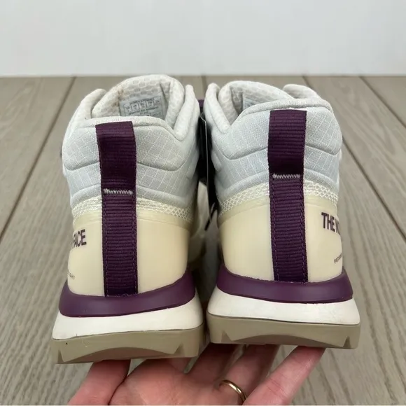 North Face Women Activist Mid FUTURELIGHT Boots US8 Gardenia White Pikes Purple
