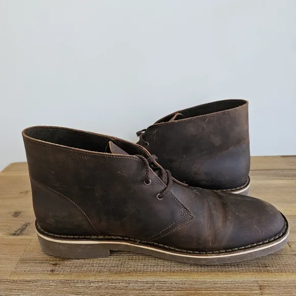 NWOB CLARKS Bushacre ll Mens Dark Brown Suede Lace Up Chukka Boots