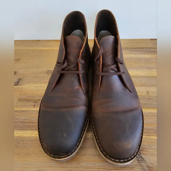 NWOB CLARKS Bushacre ll Mens Dark Brown Suede Lace Up Chukka Boots