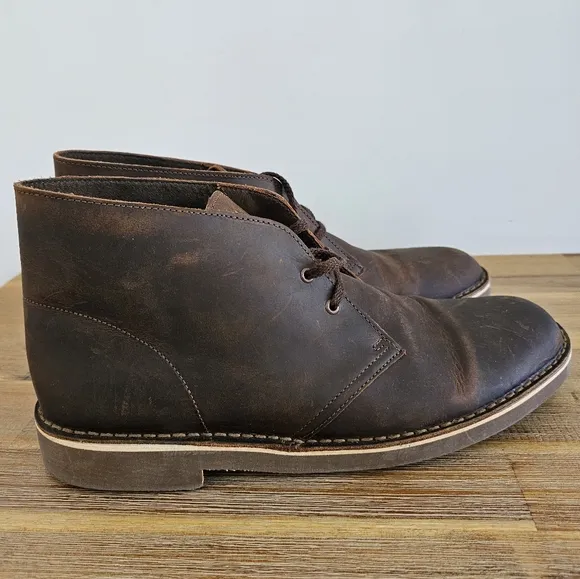 NWOB CLARKS Bushacre ll Mens Dark Brown Suede Lace Up Chukka Boots