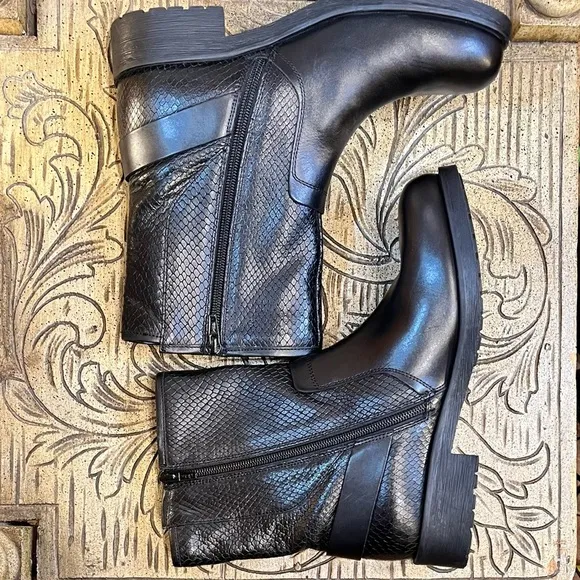 NWOB GEOX Respira Italian Leather Zip Boot