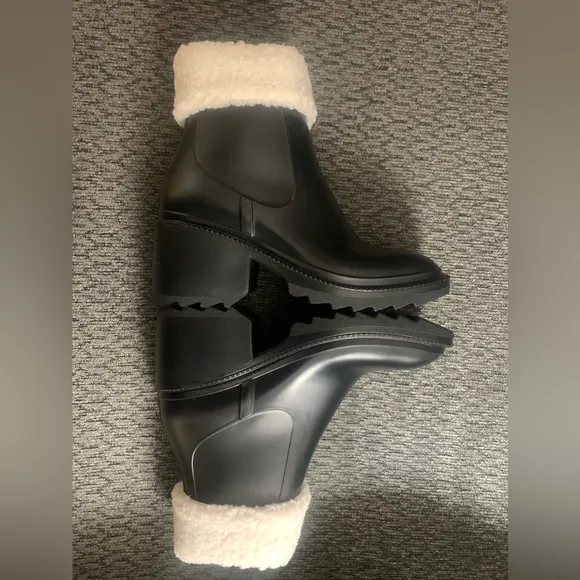 NWOB INC Womens Eadin Faux Leather/Faux Fur Sherpa Trim Rain Boots Womens Size 8