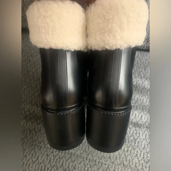 NWOB INC Womens Eadin Faux Leather/Faux Fur Sherpa Trim Rain Boots Womens Size 8