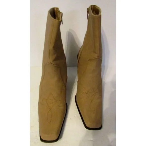 NWOB New York Transit Western Boots Tan Suede Ankle Chunky Heel Size 9M