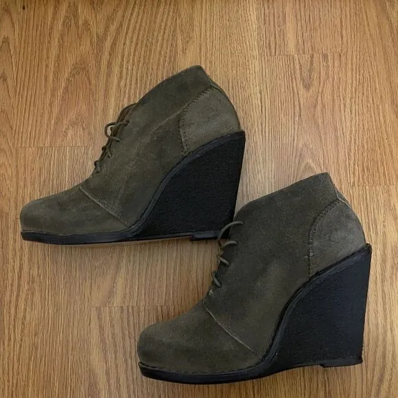 NWOB Rag &amp; Bone Odval lace up green suede wedge ankle boots size 38 US 8