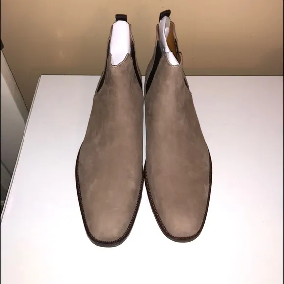 NWOT ALDO ”Lovewia” Taupe Suede Leather Boots