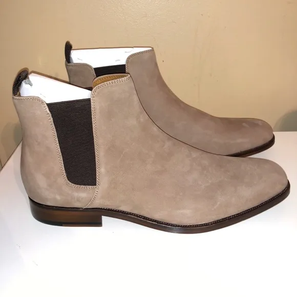 NWOT ALDO ”Lovewia” Taupe Suede Leather Boots