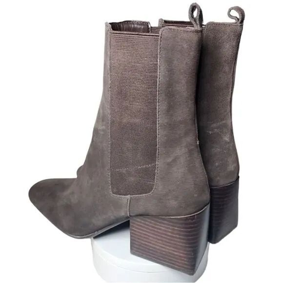 NWOT- Blondo- Selena Waterproof Suede Square Toe Block Heel Boots Brown,  9.5M