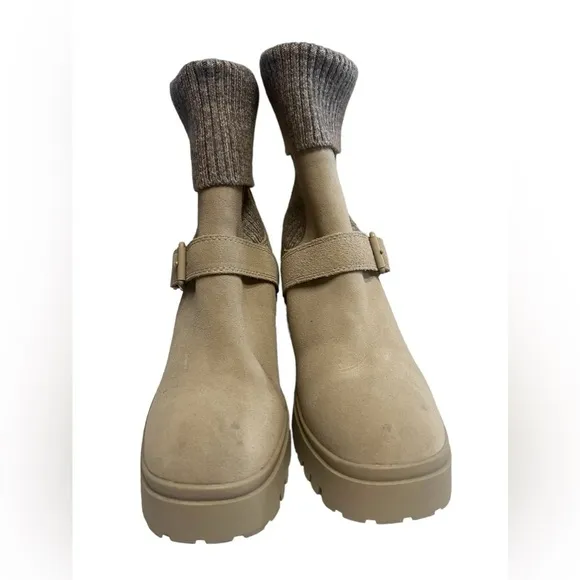 NWOT Blondo Waterproof Beige Platform Sock Boots 8.5