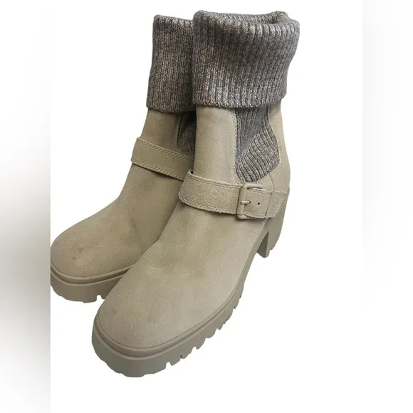 NWOT Blondo Waterproof Beige Platform Sock Boots 8.5