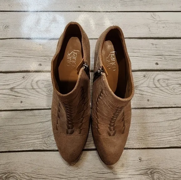 Nwot  Franco Sarto Dimona Woven Suede Ankle Shooties Booties in Camel Size 9